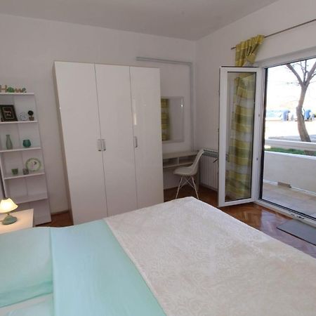 Apartment Pag 13060A Pag Town Exteriör bild